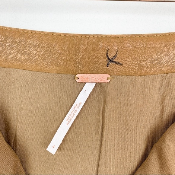 Free People Faux Leather Snap Up Mini Skirt Sz 4 - Picture 5 of 6